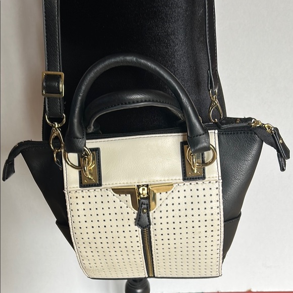 Danielle Nicole Black and White Mini Bag with Structured Design - Picture 2 of 5